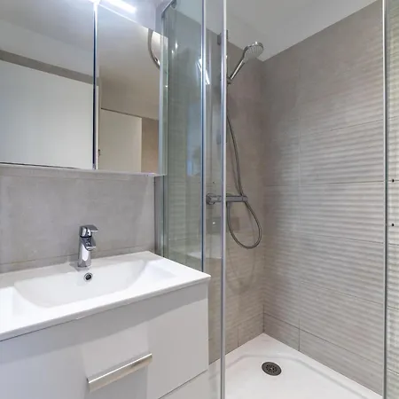 Les Horizons-7 By Interhome Apartment
